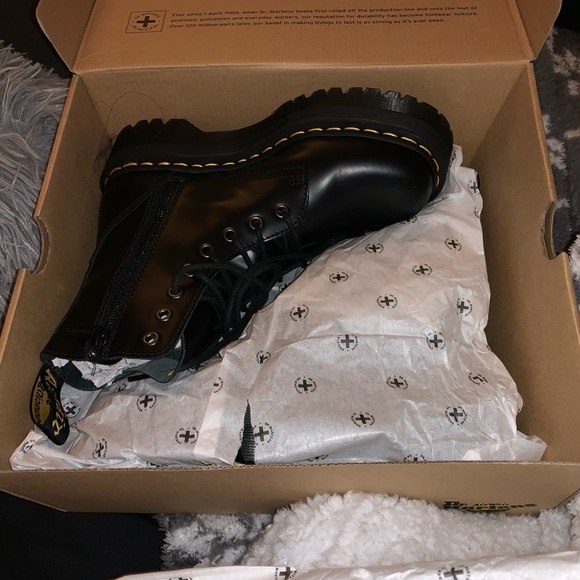 Dr. Martens Jadon Platform 8-Eye Boot *Available* - Picture 5 of 7